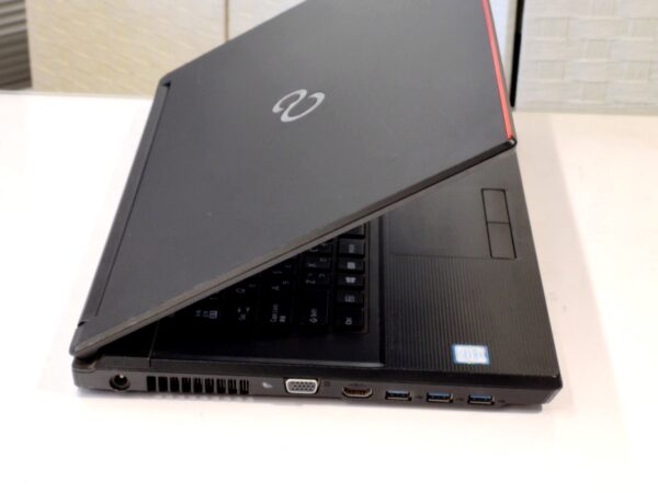 富士通 LIFEBOOK A576/S - 画像 (5)