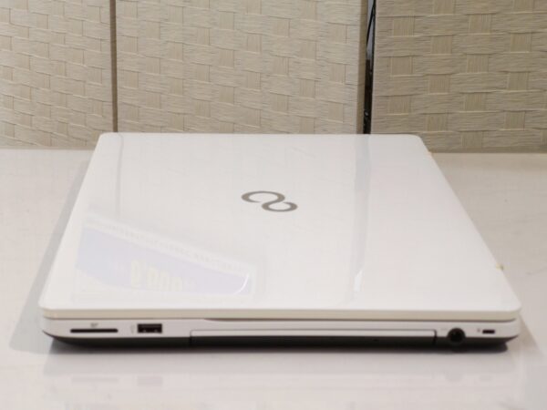 富士通 LIFEBOOK AH45/X - 画像 (4)