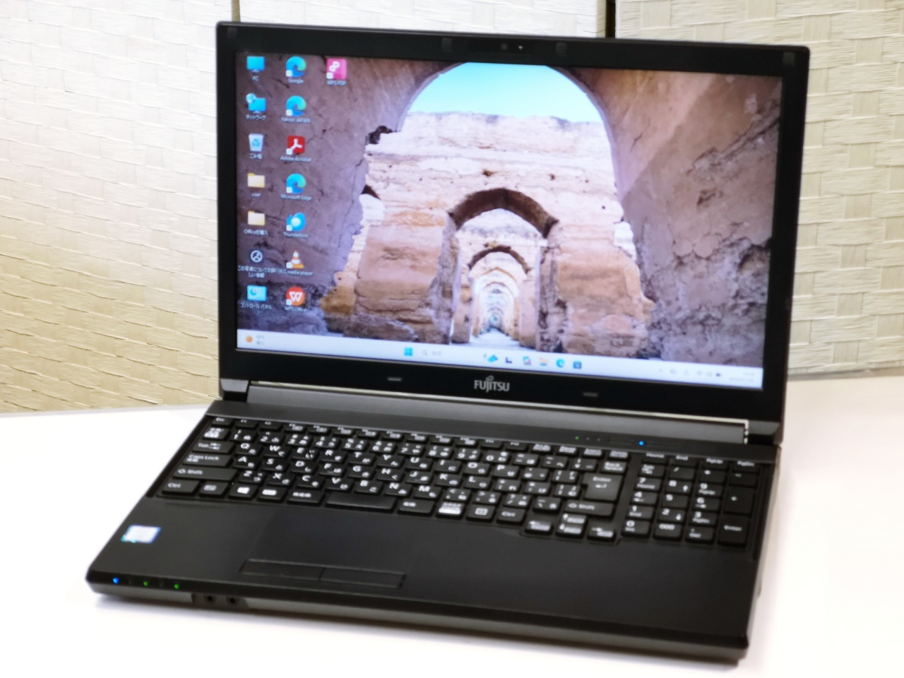 富士通 LIFEBOOK A577/SW